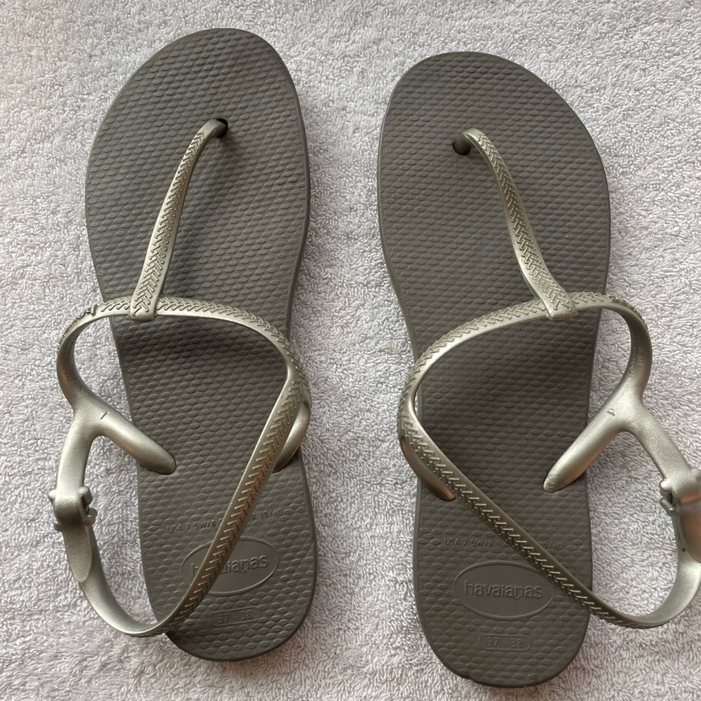 Havaianas Women's Silver Sandals